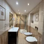 Pensión Miranda 3*